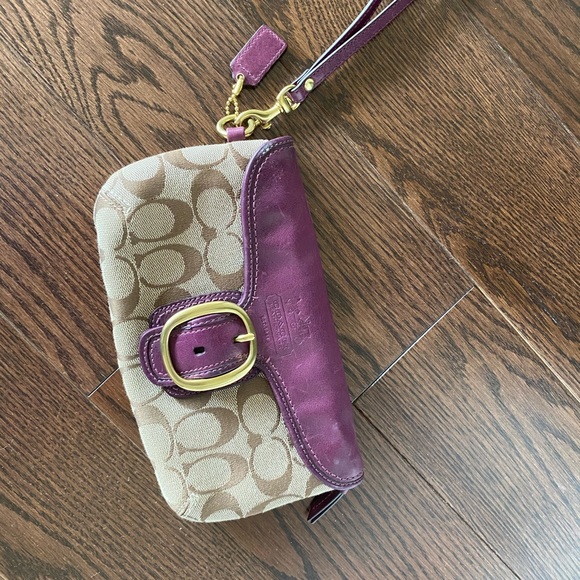 Authentic Coach Wristlet - Picture 2 of 6